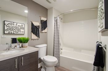 Garden tub